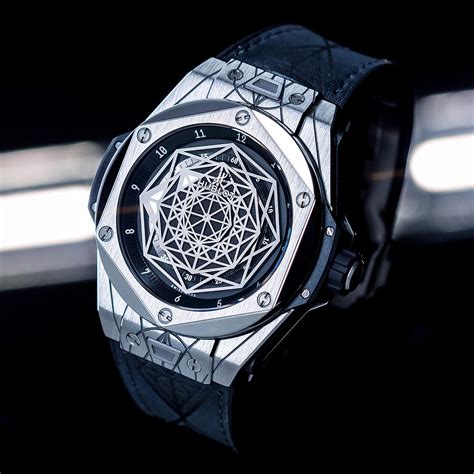 hublot 1112|Hublot Big Bang Sang Bleu, Reference 415.nx.1112.vr.mxm16.